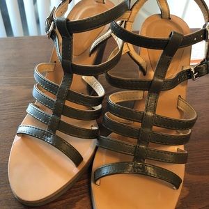 Zara strappy wedge heel sandals size 39 Army Green
